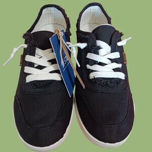 STQ Womens Black/Wht Canvas Slip-On Sneakers Size 8.5